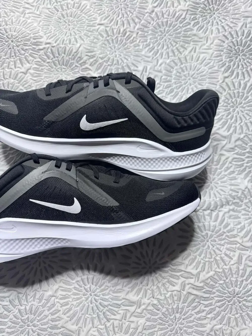 Nike Quest 5 Black Smoke Grey Dark Smoke Grey White Men's 12 DD0204-001